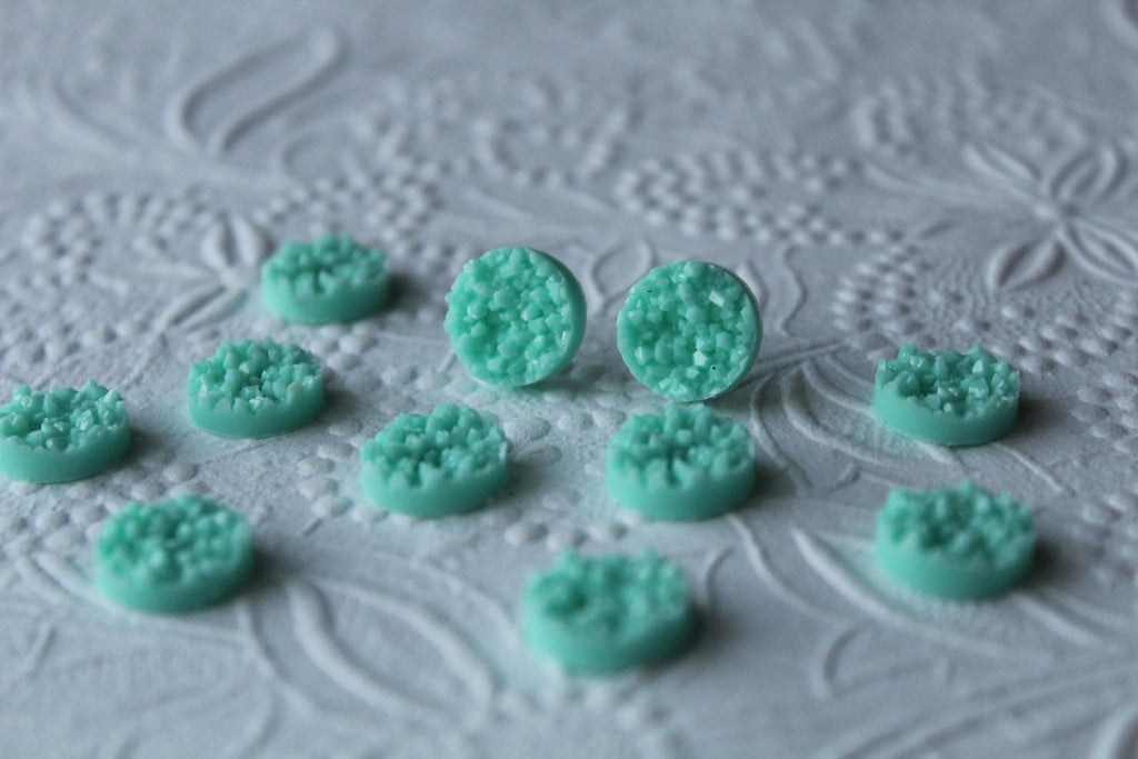 12mm Mint Hypoallergenic