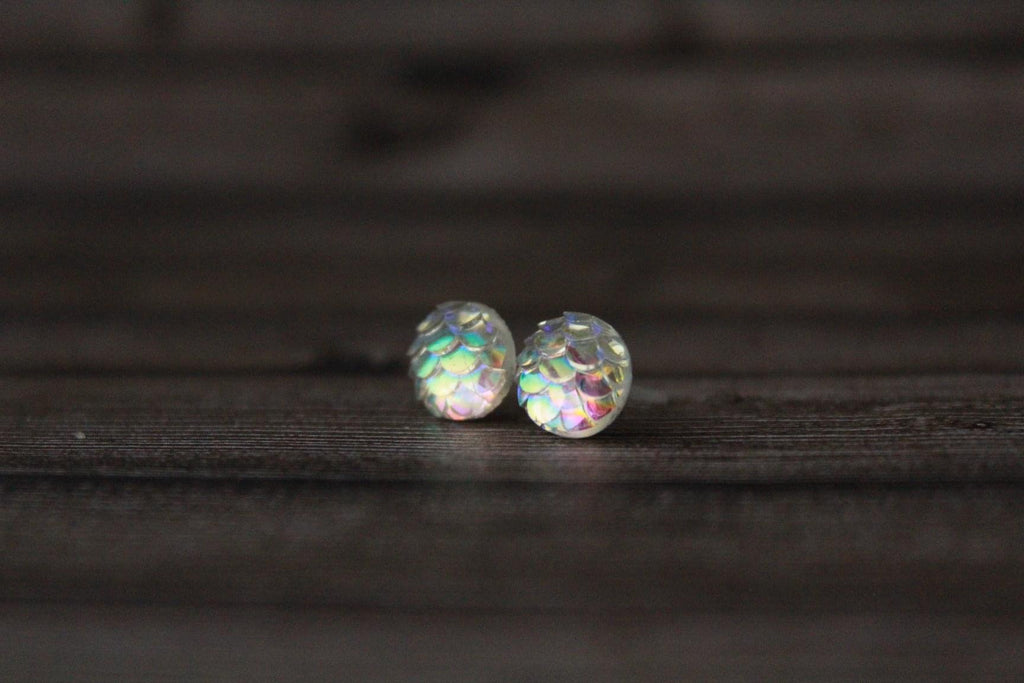 8mm Iridescent Mermaid